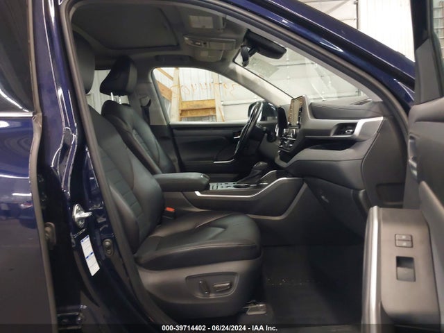 Toyota Highlander Xle 2021 5TDGZRBH2MS073062 Image 5