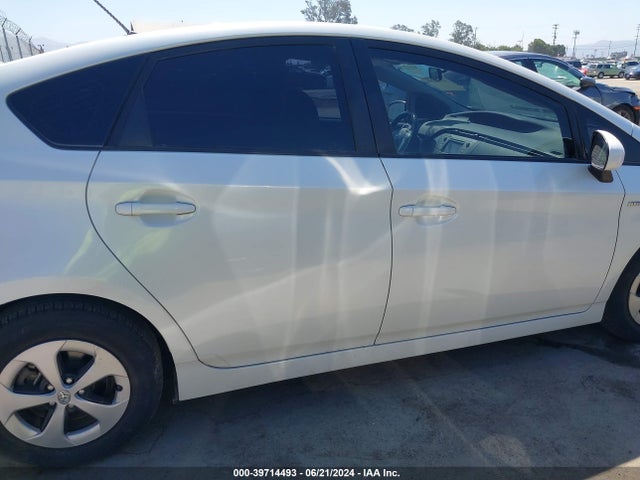 Toyota Prius Two 2015 JTDKN3DU8F1985286 Image 13