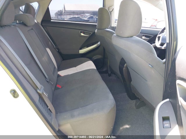 Toyota Prius Two 2015 JTDKN3DU8F1985286 Image 8