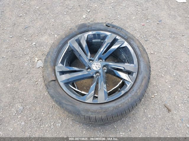3VV8B7AX9RM065734 Volkswagen Tiguan 2.0t Se R-line Black