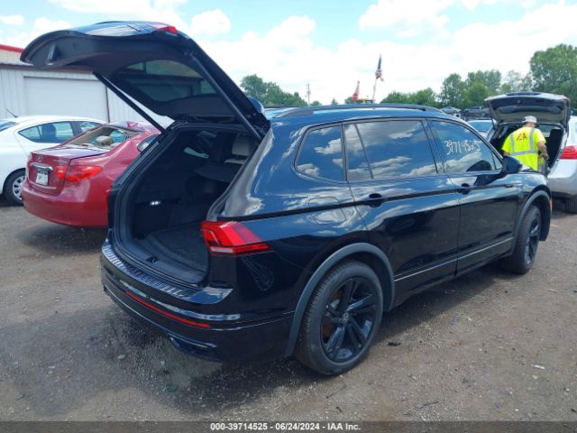 3VV8B7AX9RM065734 Volkswagen Tiguan 2.0t Se R-line Black