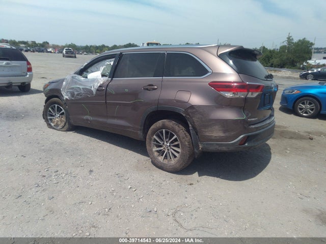 5TDJZRFH8HS409383 Toyota Highlander Xle