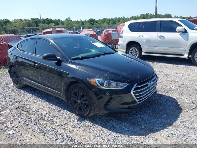 2017 5NPD84LF8HH022425 main image