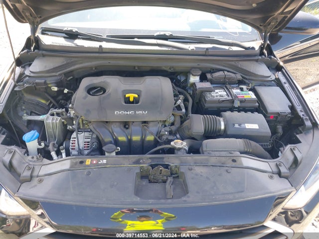Hyundai ELANTRA SE 2017 5NPD84LF8HH022425 Image 10