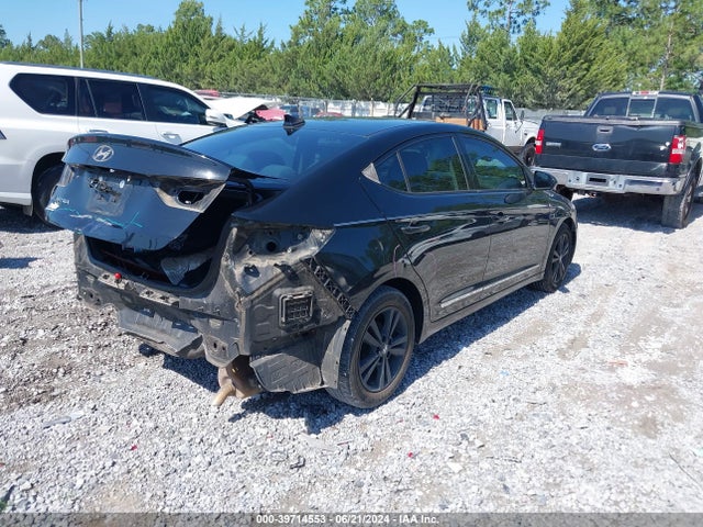 Hyundai ELANTRA SE 2017 5NPD84LF8HH022425 Image 4