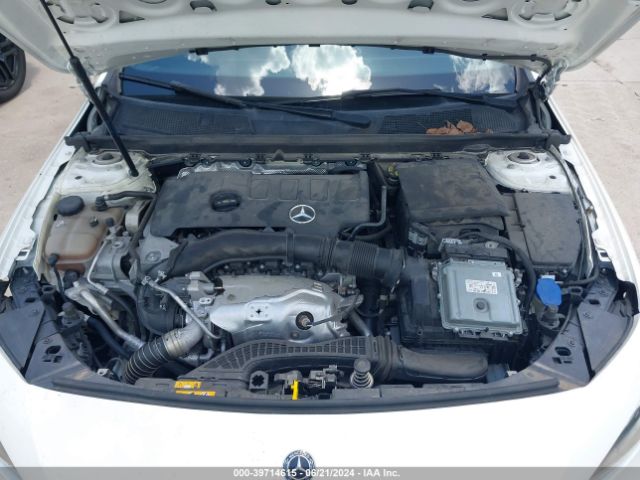 WDD3G4FB3KW011041 Mercedes-Benz A 220 4matic