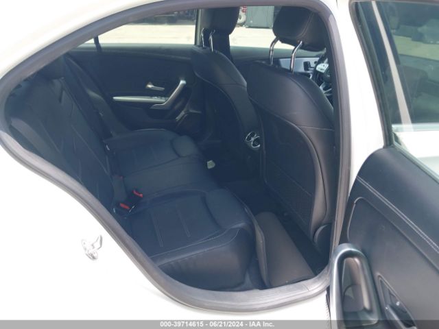 WDD3G4FB3KW011041 Mercedes-Benz A 220 4matic