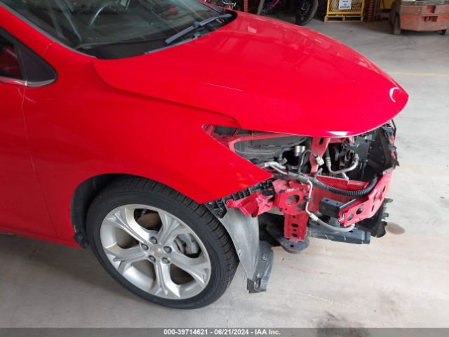 1G1BF5SM4K7106104 Chevrolet Cruze Premier