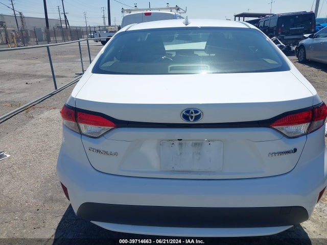 Toyota Corolla Hybrid Le 2022 JTDEAMDE1N3008176 Image 16