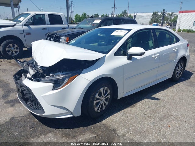 Toyota Corolla Hybrid Le 2022 JTDEAMDE1N3008176 Image 2