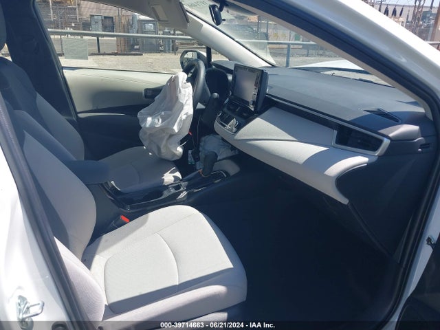 Toyota Corolla Hybrid Le 2022 JTDEAMDE1N3008176 Image 5