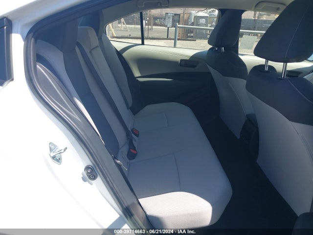Toyota Corolla Hybrid Le 2022 JTDEAMDE1N3008176 Image 8