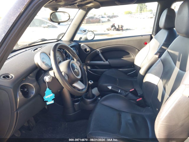 2005 MINI COOPER WMWRC33465TC58561 Photo 4