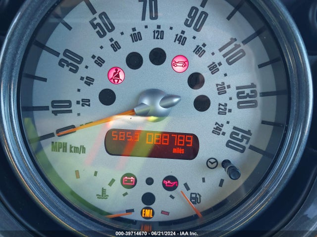 2005 MINI COOPER WMWRC33465TC58561 Photo 6