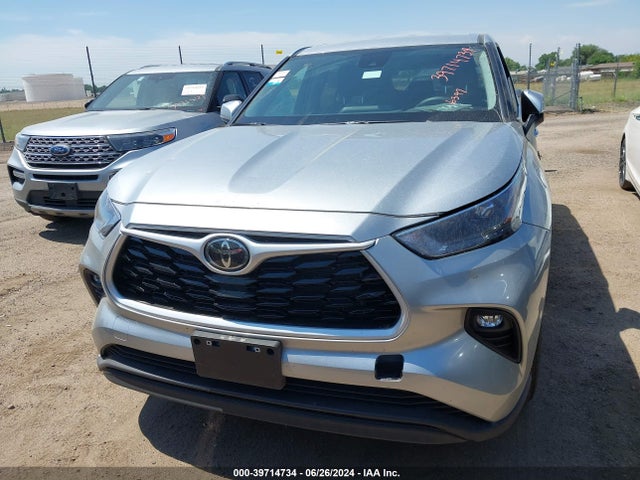 Toyota Highlander Le 2024 5TDKDRBH5RS546811 Image 12