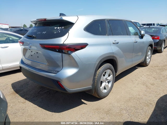 Toyota Highlander Le 2024 5TDKDRBH5RS546811 Image 4