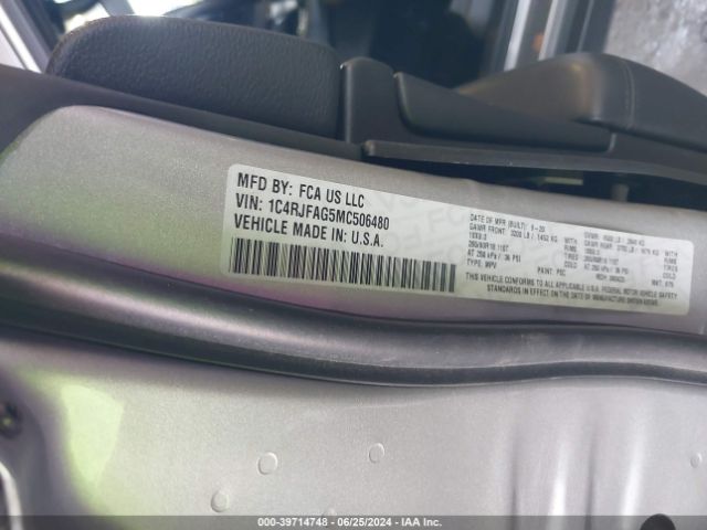 1C4RJFAG5MC506480 Jeep Grand Cherokee Laredo E 4x4