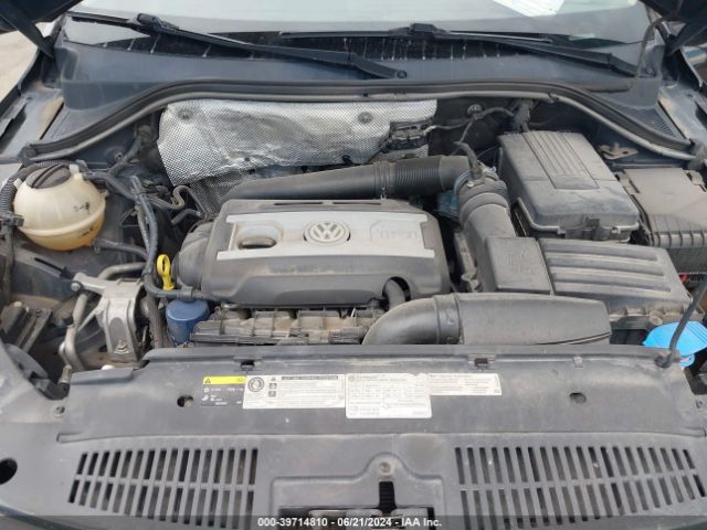 WVGAV7AX9FW587553 Volkswagen TIGUAN SE