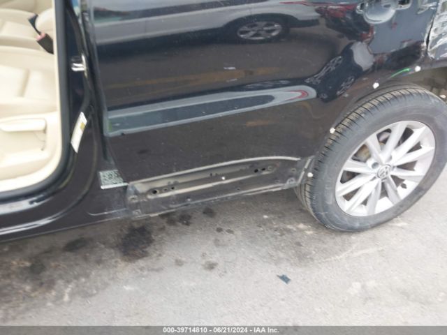 WVGAV7AX9FW587553 Volkswagen TIGUAN SE