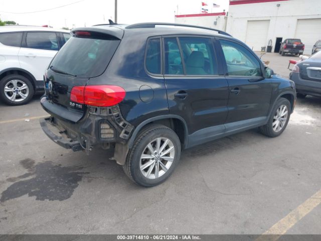 WVGAV7AX9FW587553 Volkswagen TIGUAN SE
