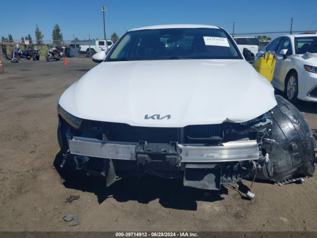 5XXG14J27NG139499 KIA K5 LXS