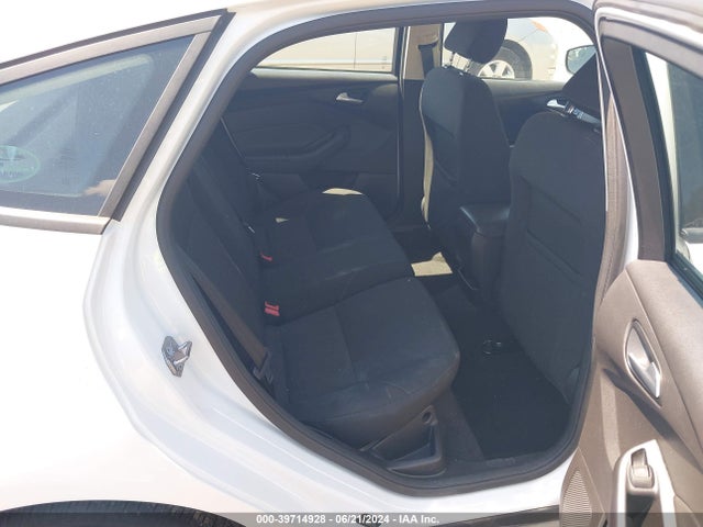 Ford FOCUS SE 2017 1FADP3K20HL246897 Image 8
