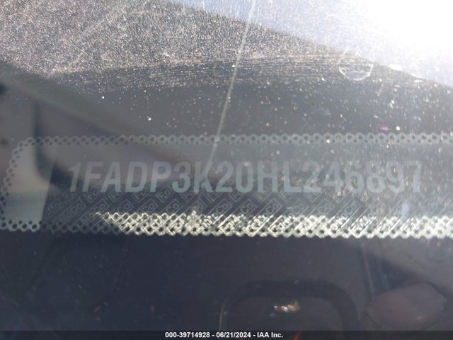 Ford FOCUS SE 2017 1FADP3K20HL246897 Image 9