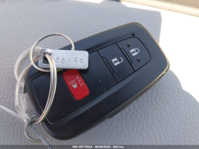 Toyota Prius Two Eco 2016 JTDKARFUXG3010225 Image 11