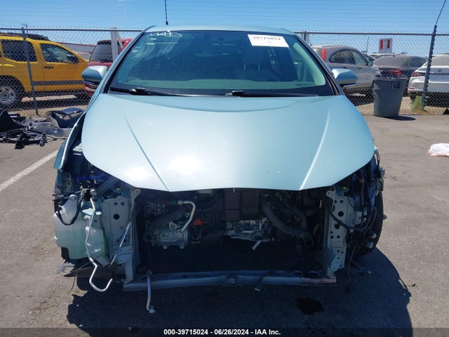 Toyota Prius Two Eco 2016 JTDKARFUXG3010225 Image 13