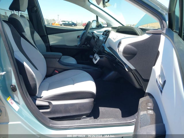 Toyota Prius Two Eco 2016 JTDKARFUXG3010225 Image 5