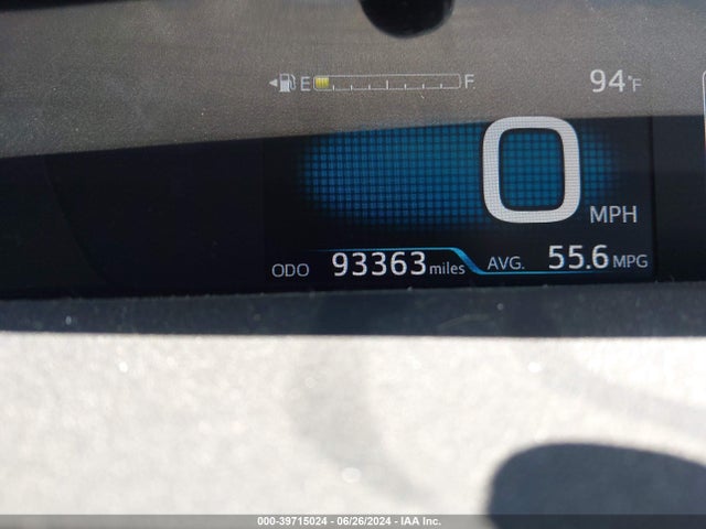 Toyota Prius Two Eco 2016 JTDKARFUXG3010225 Image 7