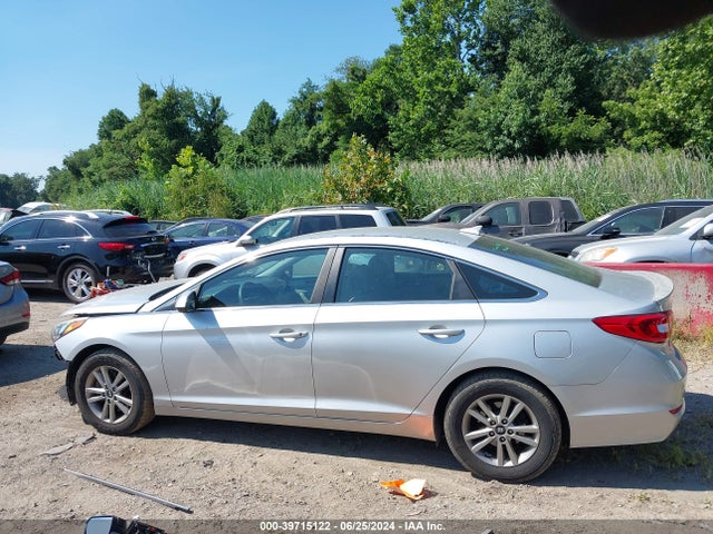 Hyundai SONATA SE 2015 5NPE24AFXFH096256 Image 15
