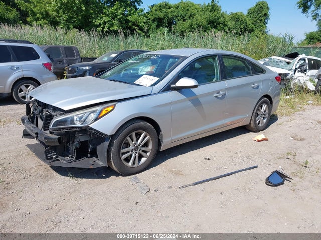 Hyundai SONATA SE 2015 5NPE24AFXFH096256 Image 2