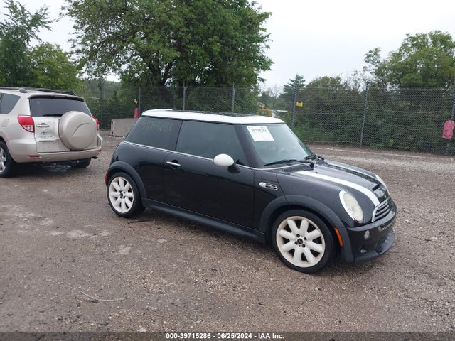 2003 MINI COOPER S WMWRE33453TD72705 Photo 0