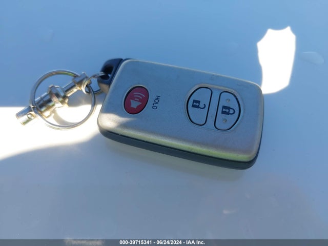Toyota 4runner Limited 2015 JTEBU5JR7F5269756 Image 11