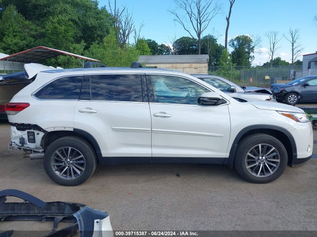 Toyota Highlander Xle 2019 5TDJZRFH4KS915624 Image 14