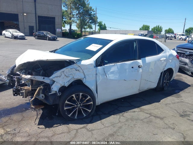 Toyota COROLLA SE 2018 2T1BURHE7JC975233 Image 2