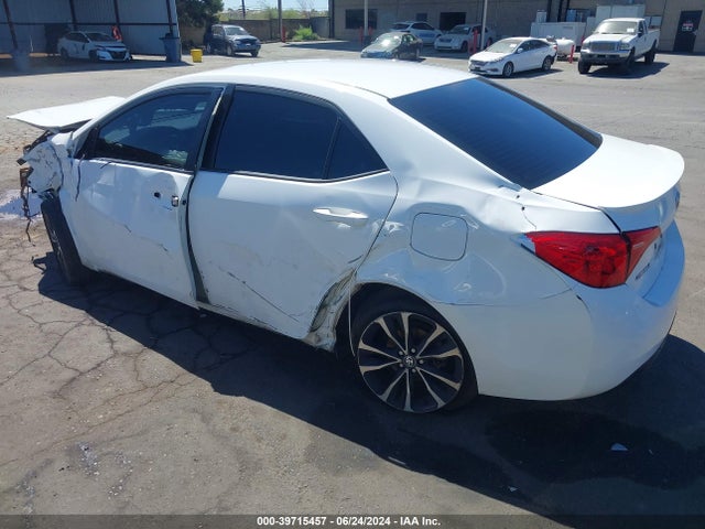 Toyota COROLLA SE 2018 2T1BURHE7JC975233 Image 3