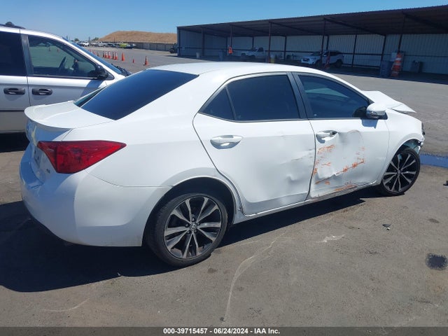 Toyota COROLLA SE 2018 2T1BURHE7JC975233 Image 4