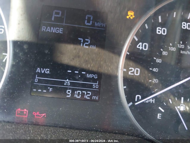 Hyundai ELANTRA SE 2017 5NPD74LF8HH140008 Image 15