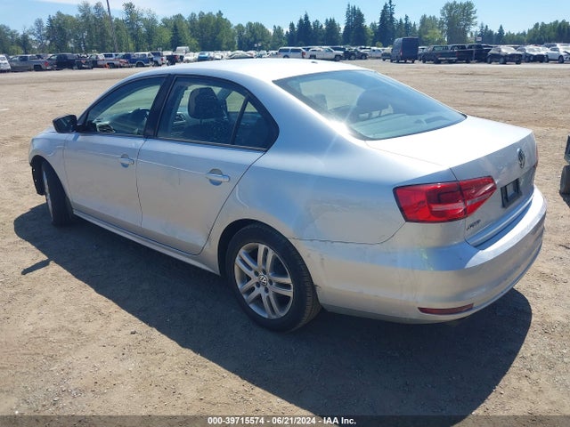 3VW2K7AJ9FM201580 Volkswagen Jetta 2.0l S