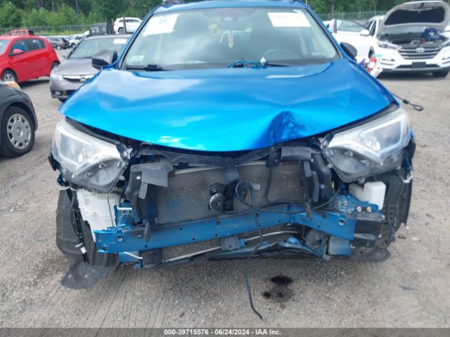 JTMBFREV2HJ133610 Toyota RAV4 LE