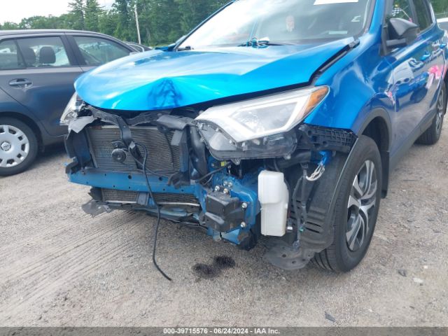 JTMBFREV2HJ133610 Toyota RAV4 LE