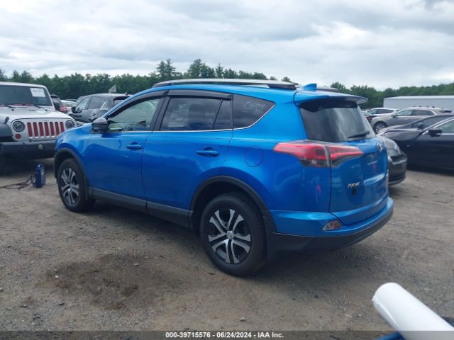 JTMBFREV2HJ133610 Toyota RAV4 LE