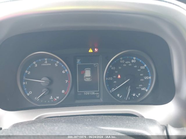 JTMBFREV2HJ133610 Toyota RAV4 LE