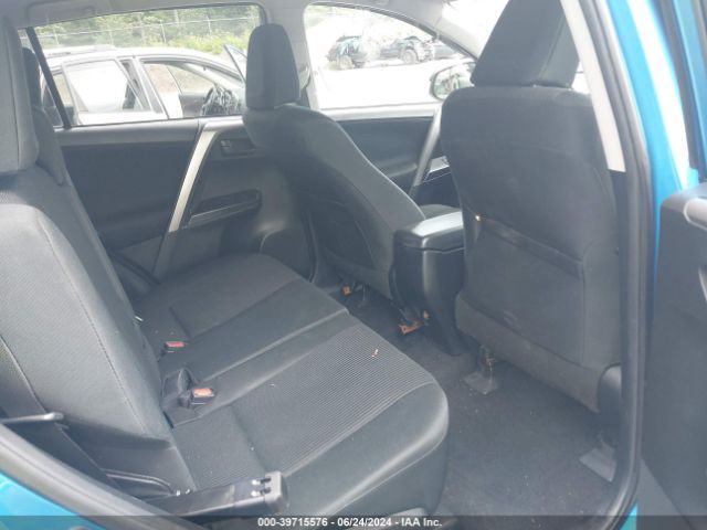 JTMBFREV2HJ133610 Toyota RAV4 LE