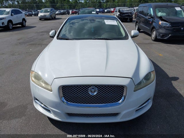 2011 JAGUAR XJ SAJWA2GB0BLV04688 Photo 5
