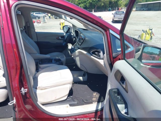 2C4RC1DG8MR502908 Chrysler Voyager Lxi