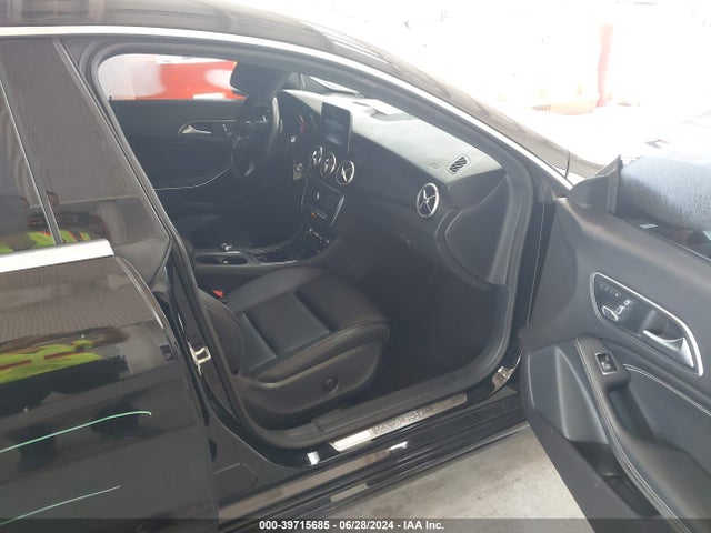 Mercedes-Benz CLA 250 2017 WDDSJ4EB7HN465936 Image 5
