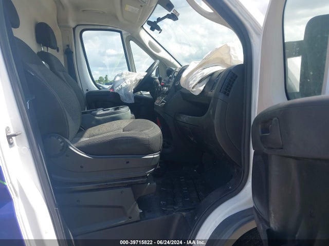 3C6TRVCG3JE147924 RAM Promaster 2500 High Roof 136 Wb